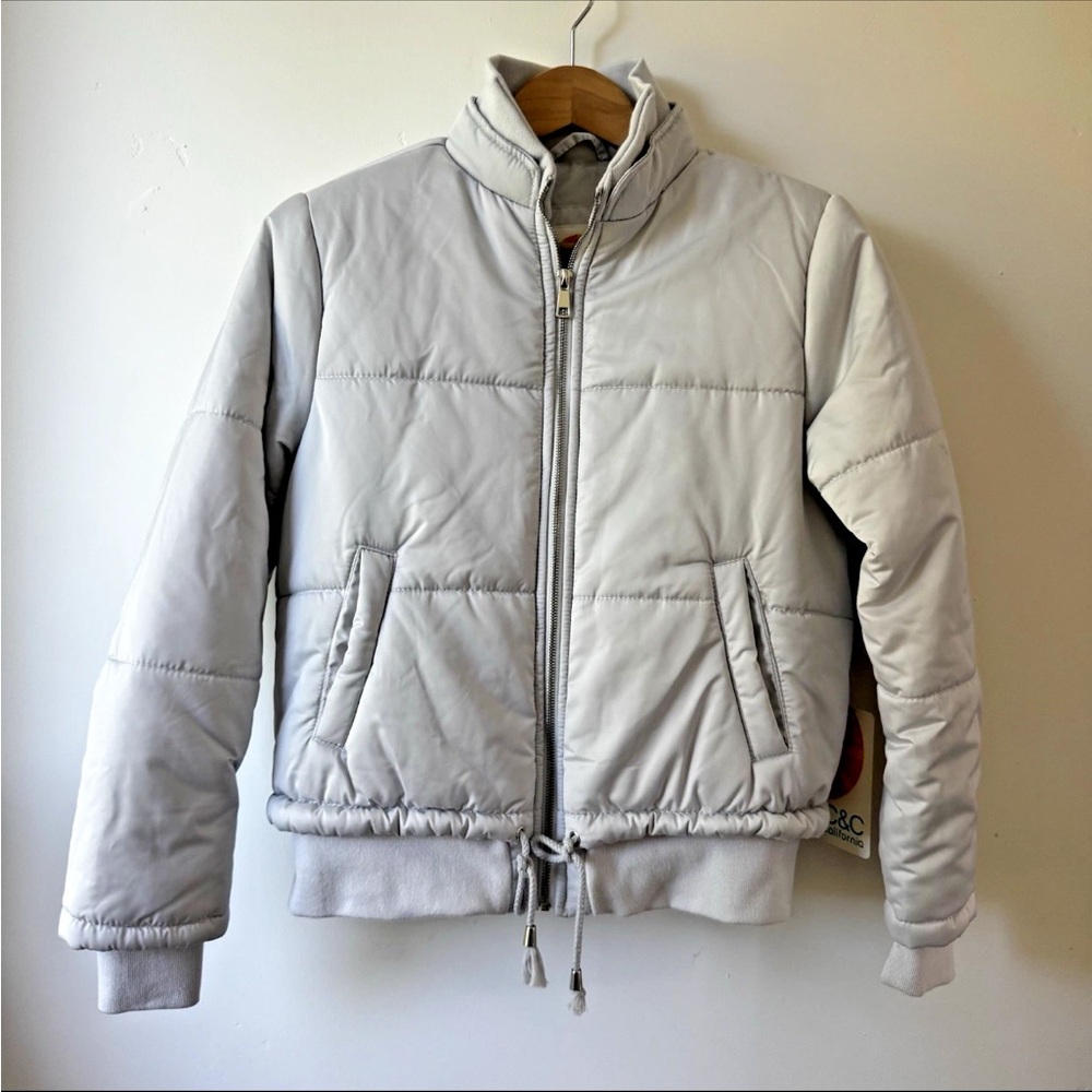 C&C California Women’s Puffer Bomber Jacket Light Gray Size M NWT Cozy Trendy